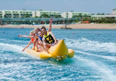 VON RESORT GOLDEN COAST Pools & Beach